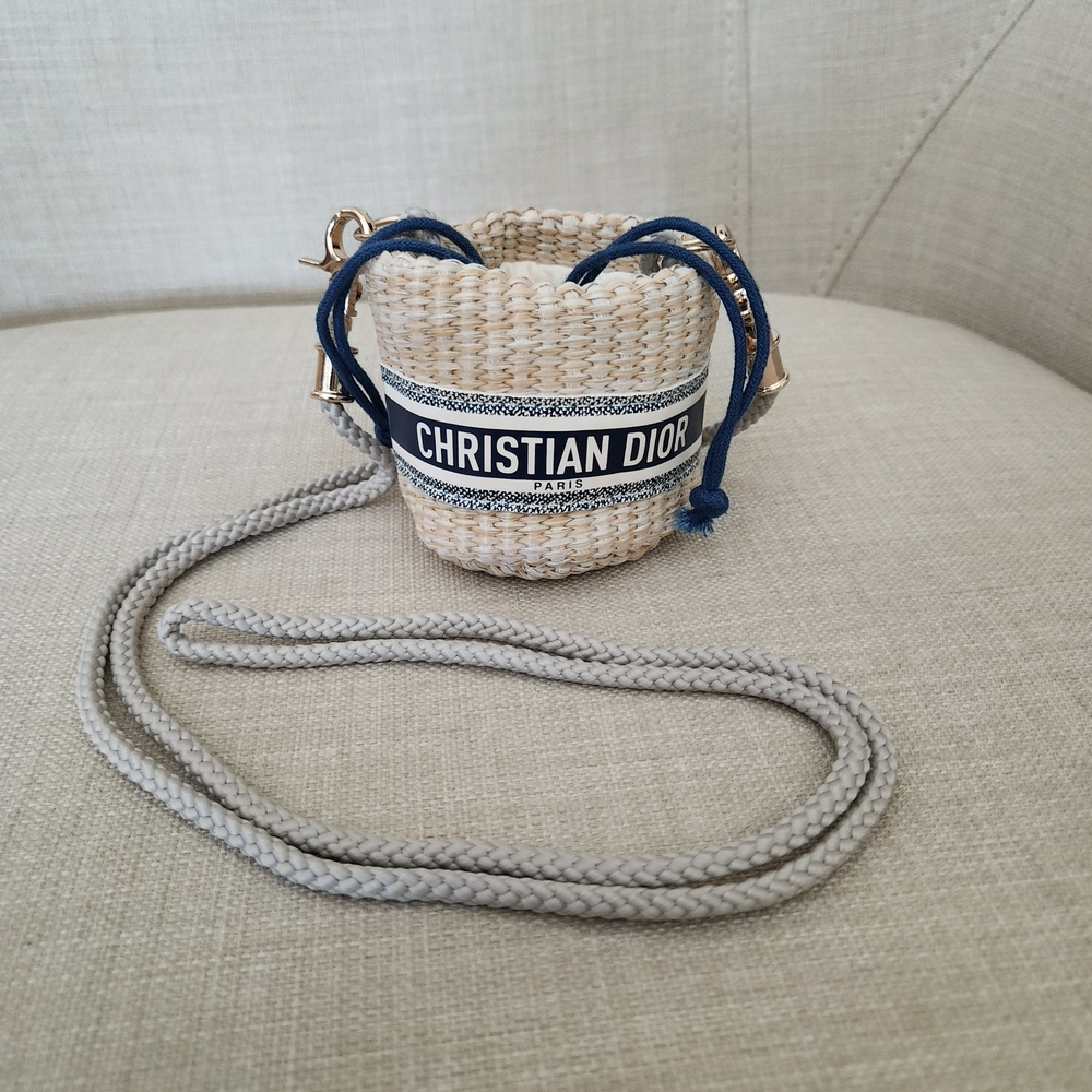 🔥Christian Dior Mini VIP Beauty Novelty Bucket Crossbody Bag - Picture 7 of 12